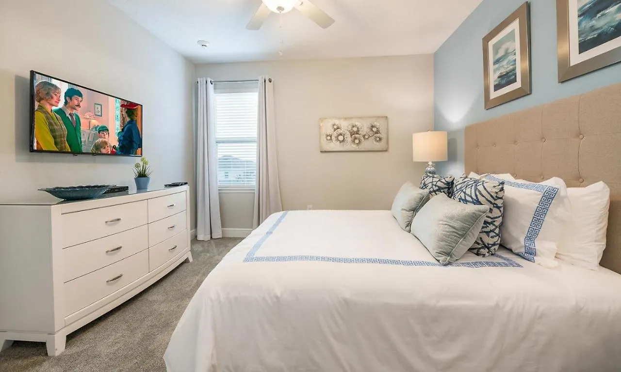 Holiday home Spacious 8 Bdrm With South Facing Pool In Encore Orlando