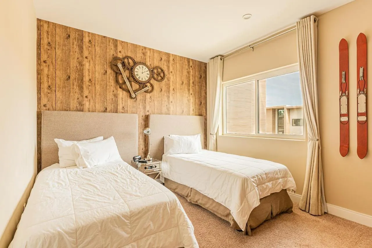Promo - In Gated Community - 12min To