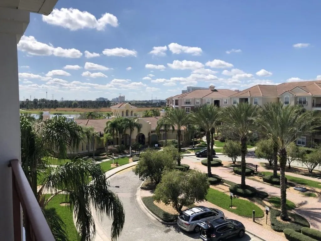 Apartment Fountain View, New!