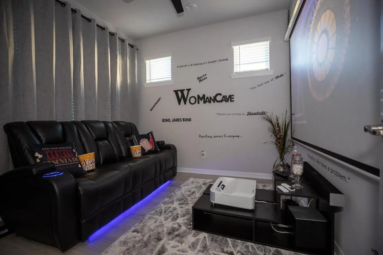 Brand New Modern Pet Friendly Zen With Private Theater & Hot Tub! * Orlando