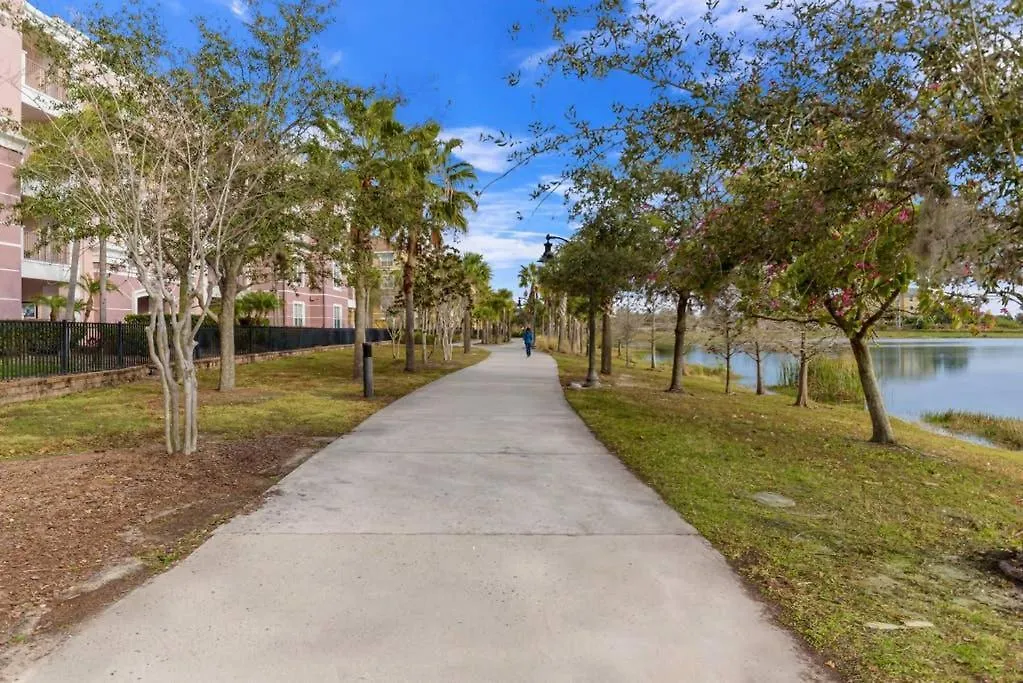 Apartment Spacious With Balcony Near Themed Parks! #3vc406 Hunters Creek