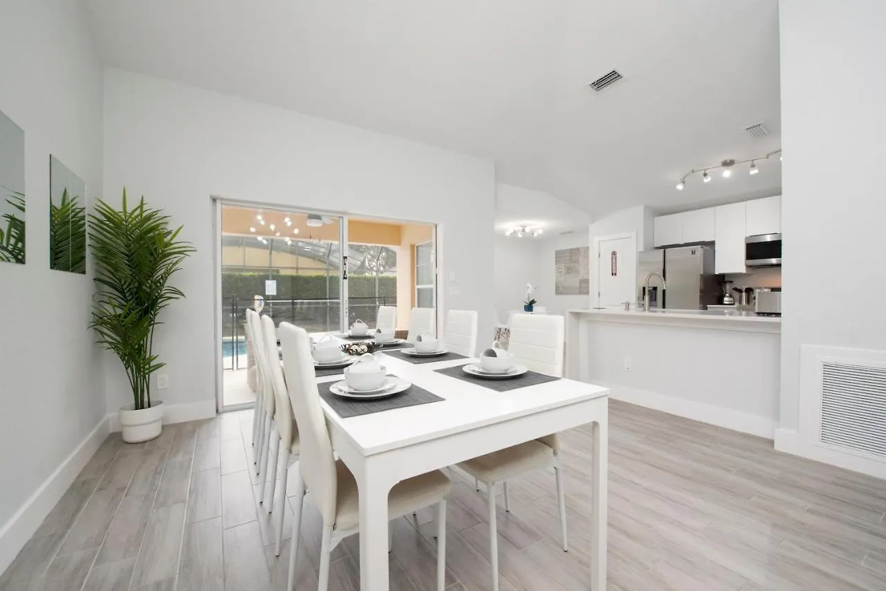Entire Residential 3br - Near Theme Parks