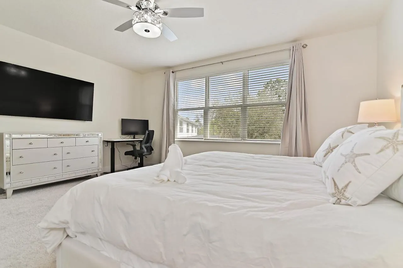 New Modern & Spacious Townhouse Near - 4br And 3fb Orlando
