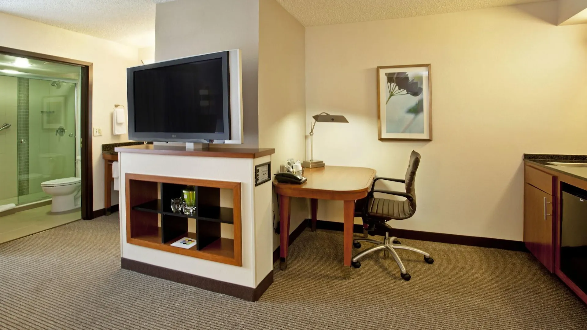 Hotel Hyatt Place Across From Universal Orlando