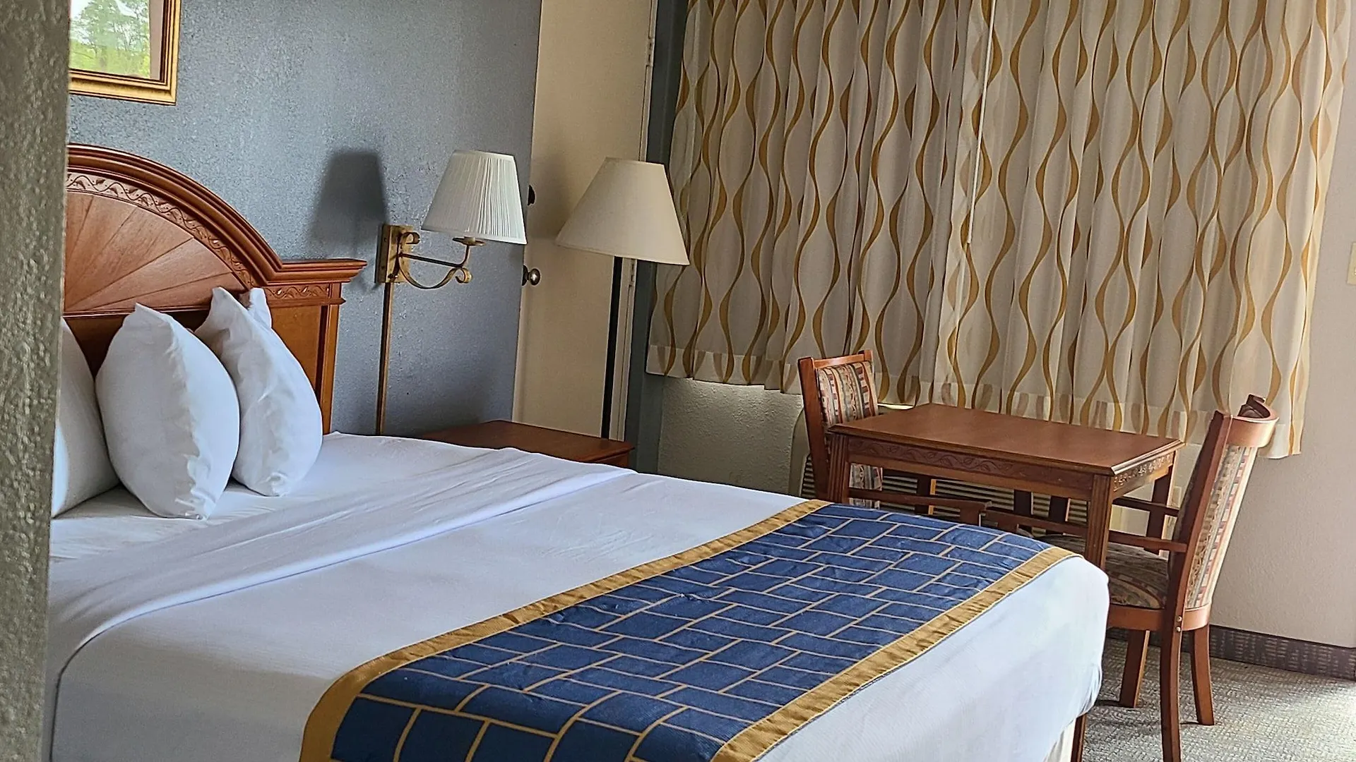Quality & Orlando East - Ucf Area Hotel