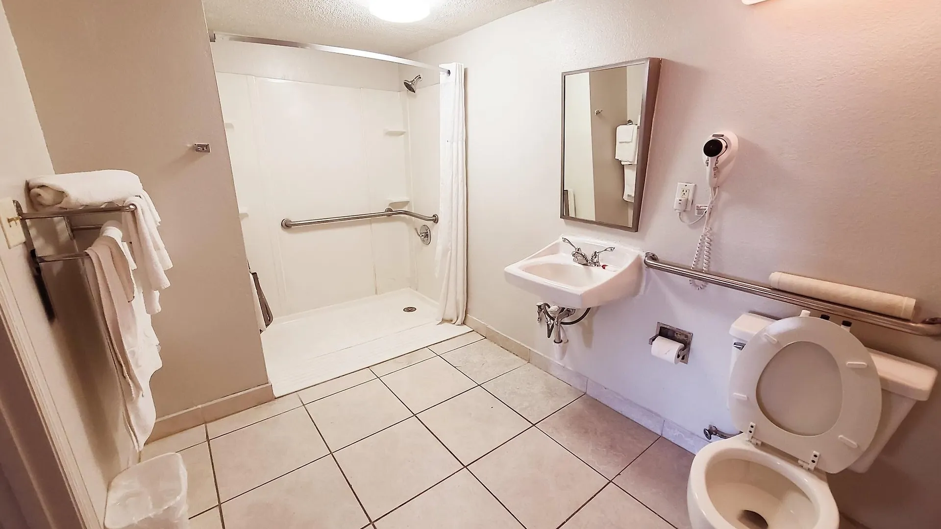 Quality & Orlando East - Ucf Area Hotel Alafaya
