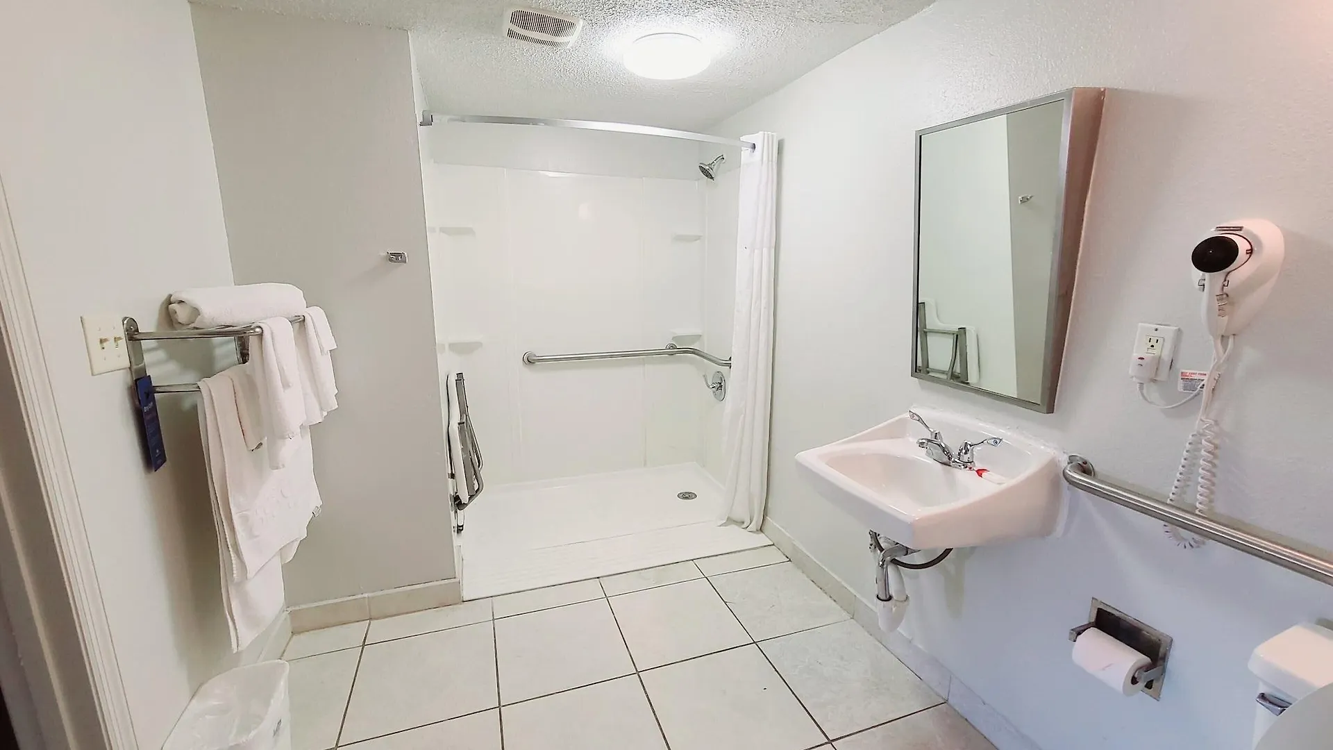 Quality & Orlando East - Ucf Area