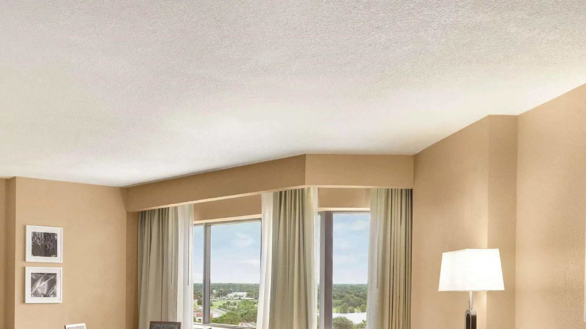 Doubletree By Hilton Downtown Hotel Orlando