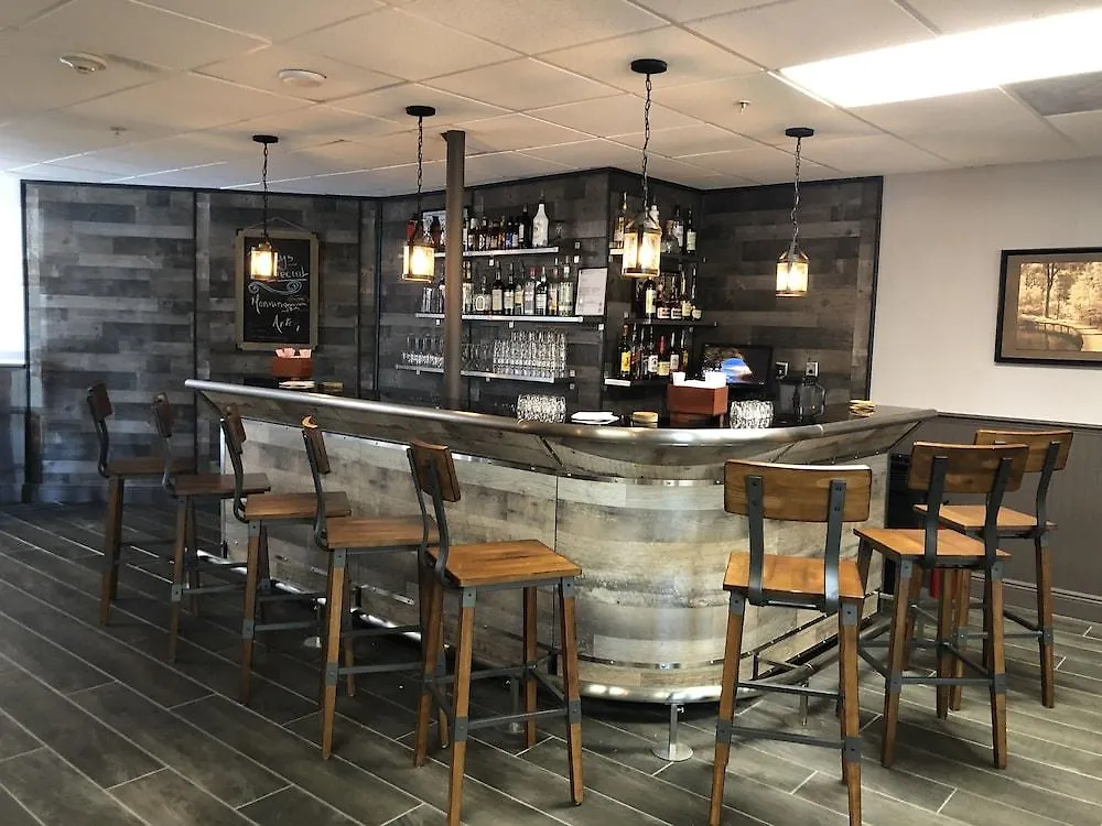 飞地套房酒店 3*