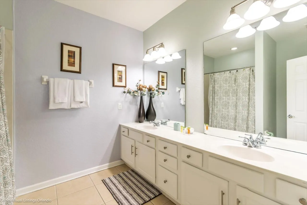 Elegant 3-story Townhome W Garage * Orlando