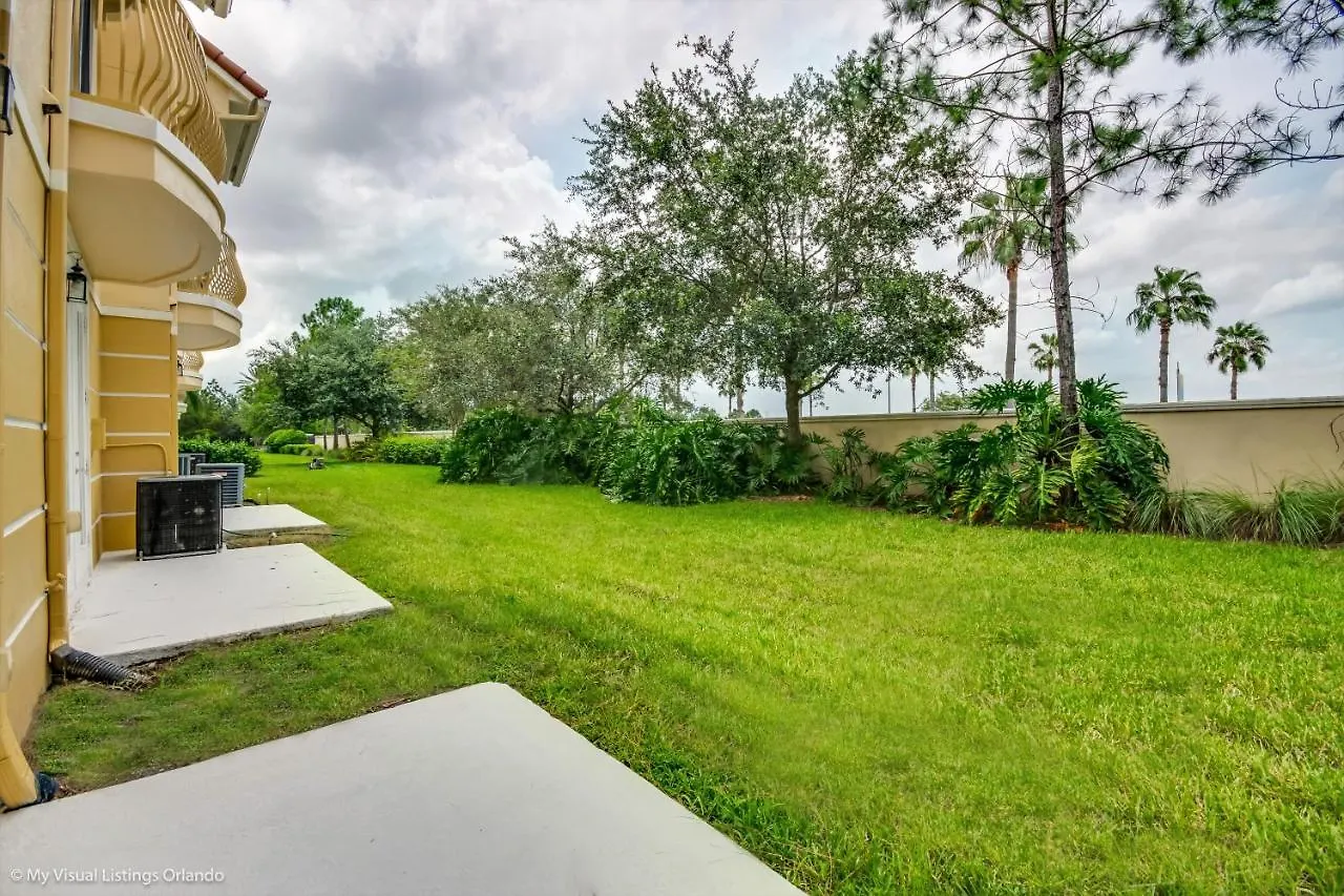 Elegant 3-story Townhome W Garage Orlando