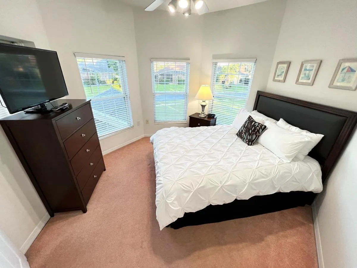 Mickey's Lakefront Retreat: Disney-close Luxury With Pool & Hot Tub
