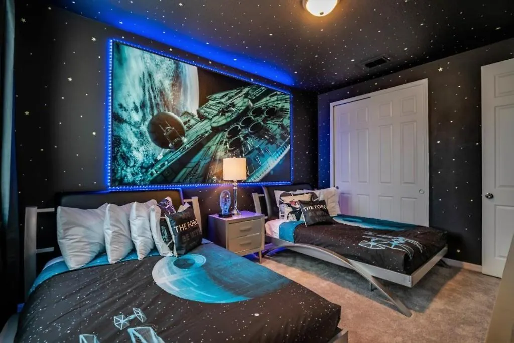 Darth's Manor 9 Bed 6 Bath Huge Solara Villa