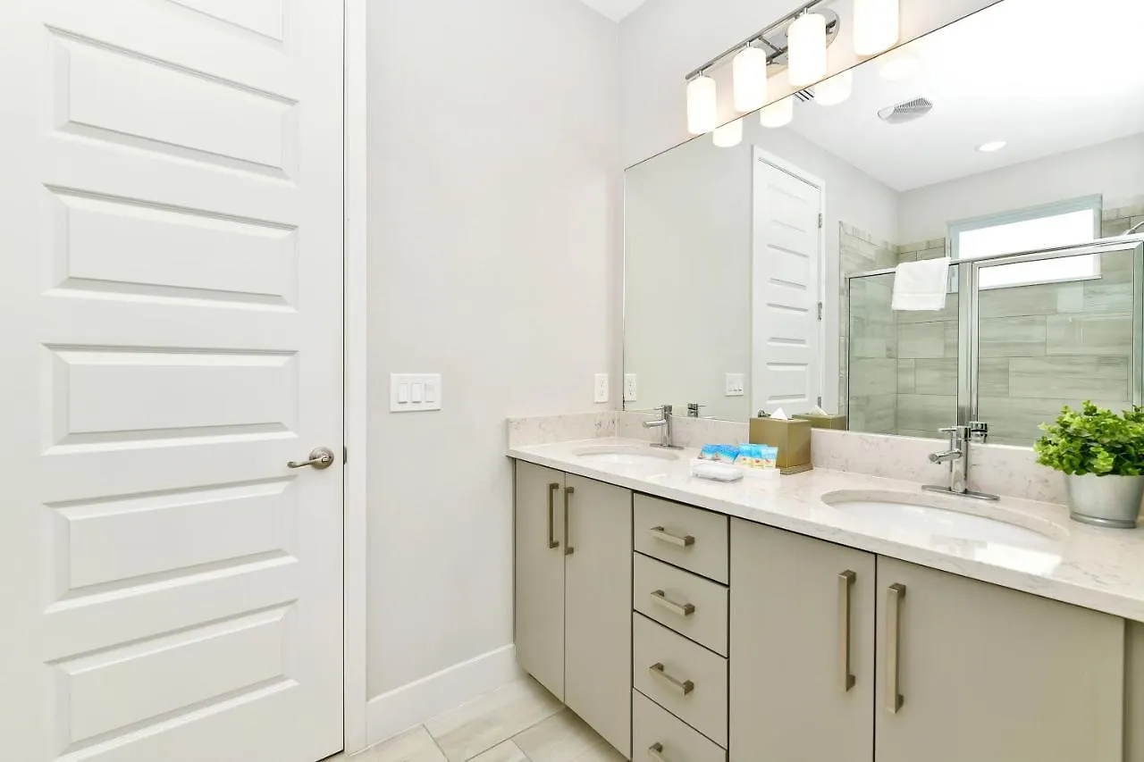 Modern House By Rentyl Near With Private Pool & Amenities - 393s * Orlando