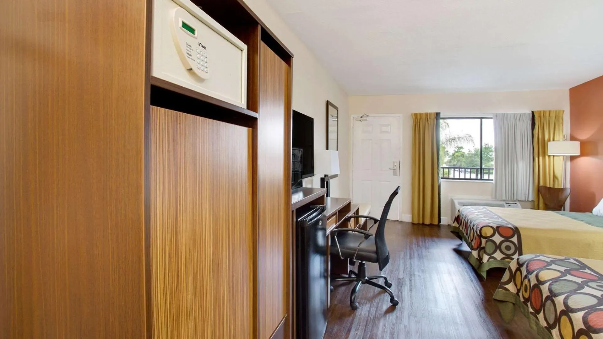 Super 8 By Wyndham International Drive Hotel 2*