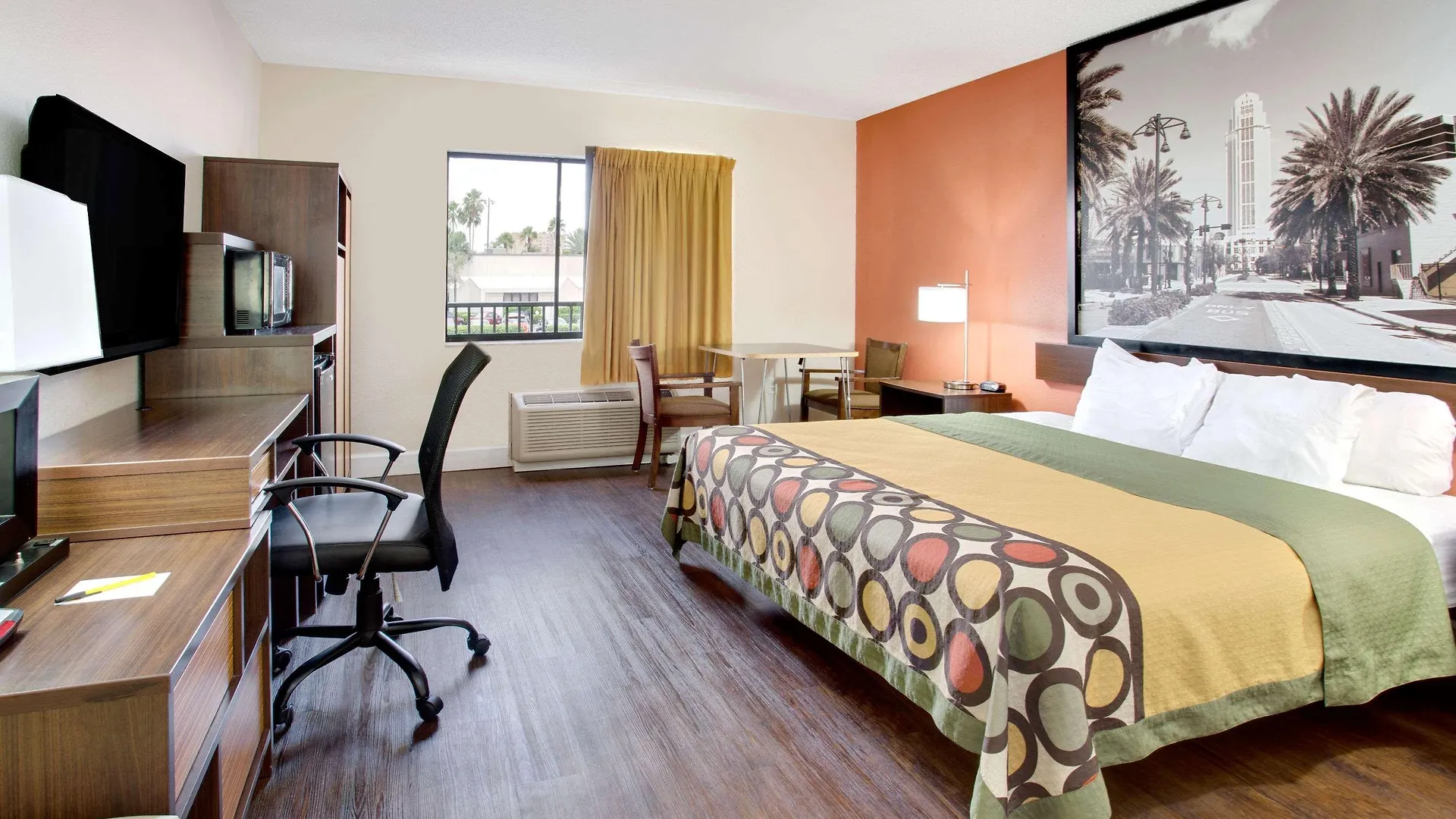 Super 8 By Wyndham International Drive 2*