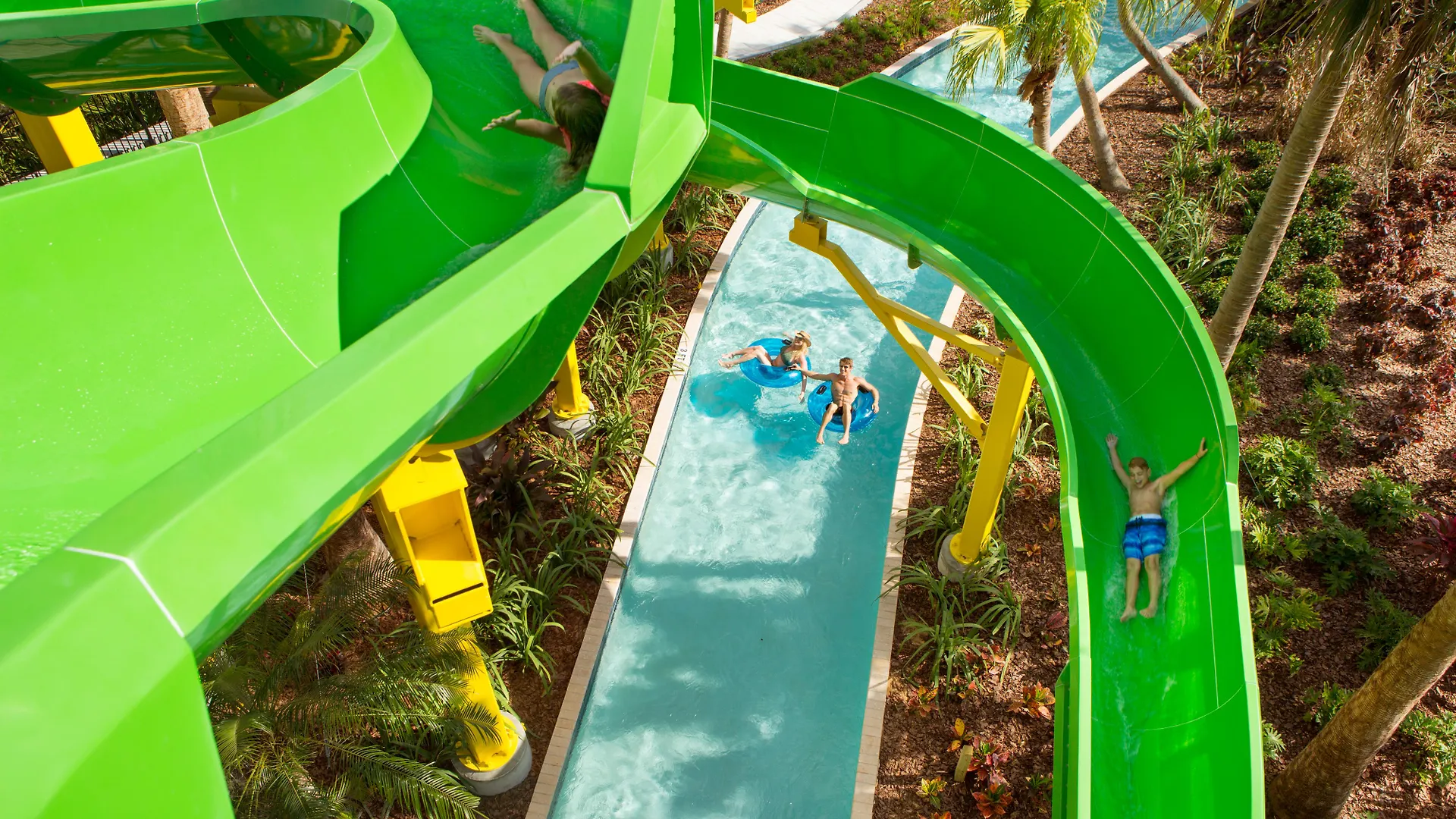 The Grove & Water Park Orlando Resort Four Corners