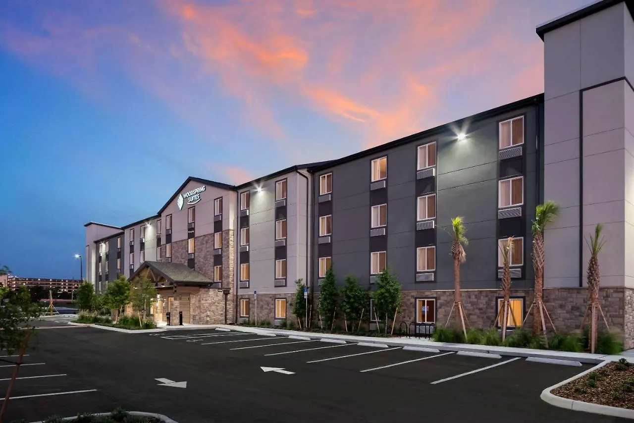 Woodspring I-4 & Convention Center 2*