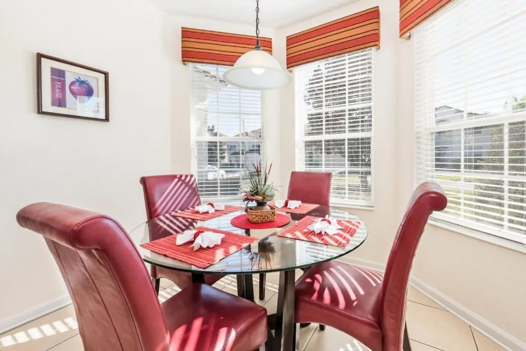 Windsor Hills 5 Bed, 5 Bath 2500 Villa