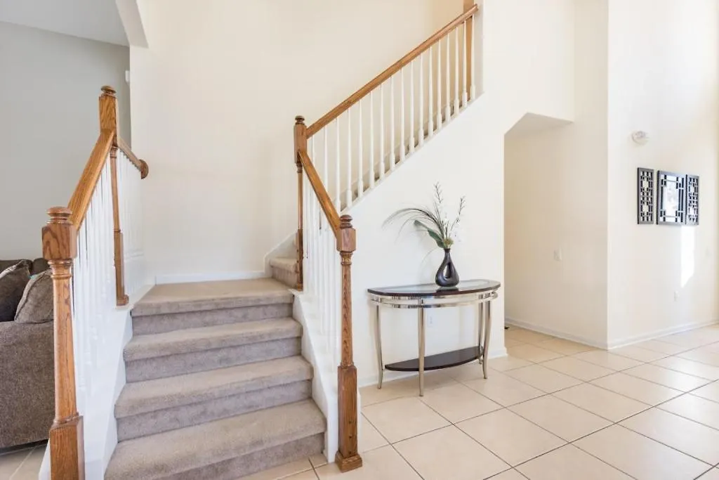 Windsor Hills 5 Bed, 5 Bath 2500 Villa *