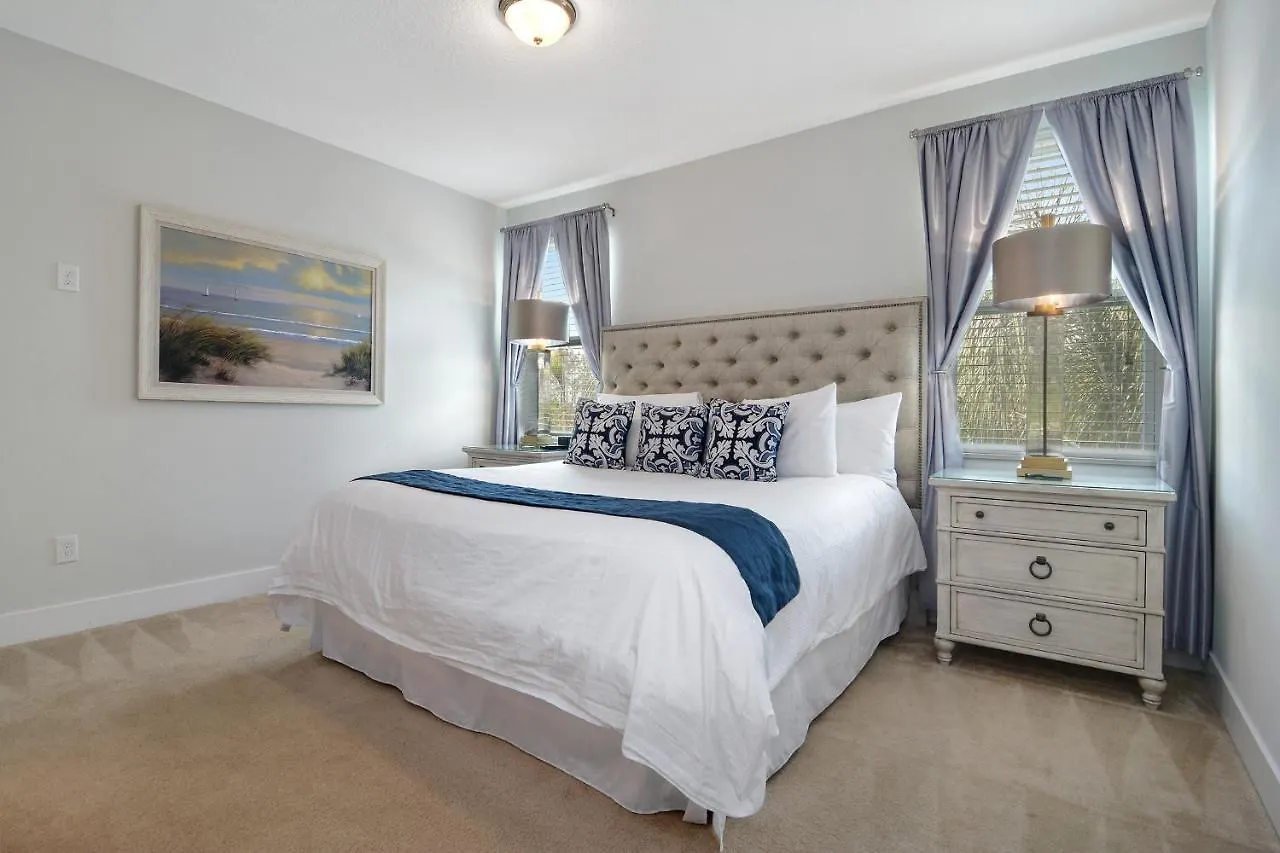 Eight Bedrooms With Pool & 481 度假居