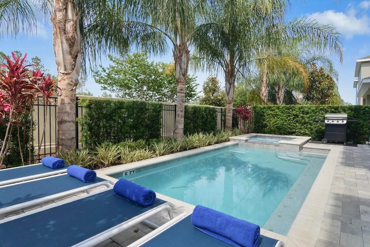 Eight Bedrooms With Pool & 481