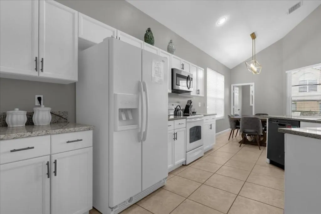 5 Bedrooms - 3,5 Bathrooms - Windsor Palms 8017 Kp * Orlando