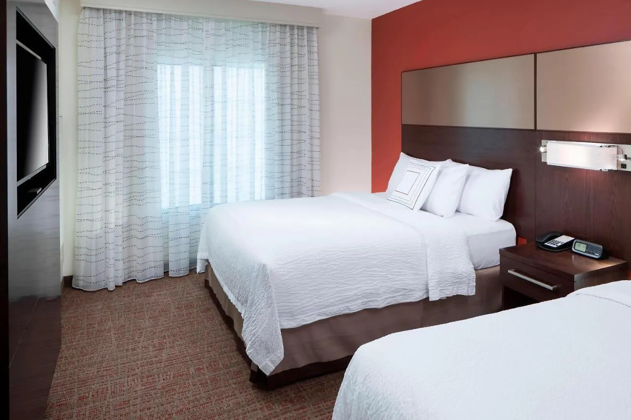Hotel By Marriott Near Universal