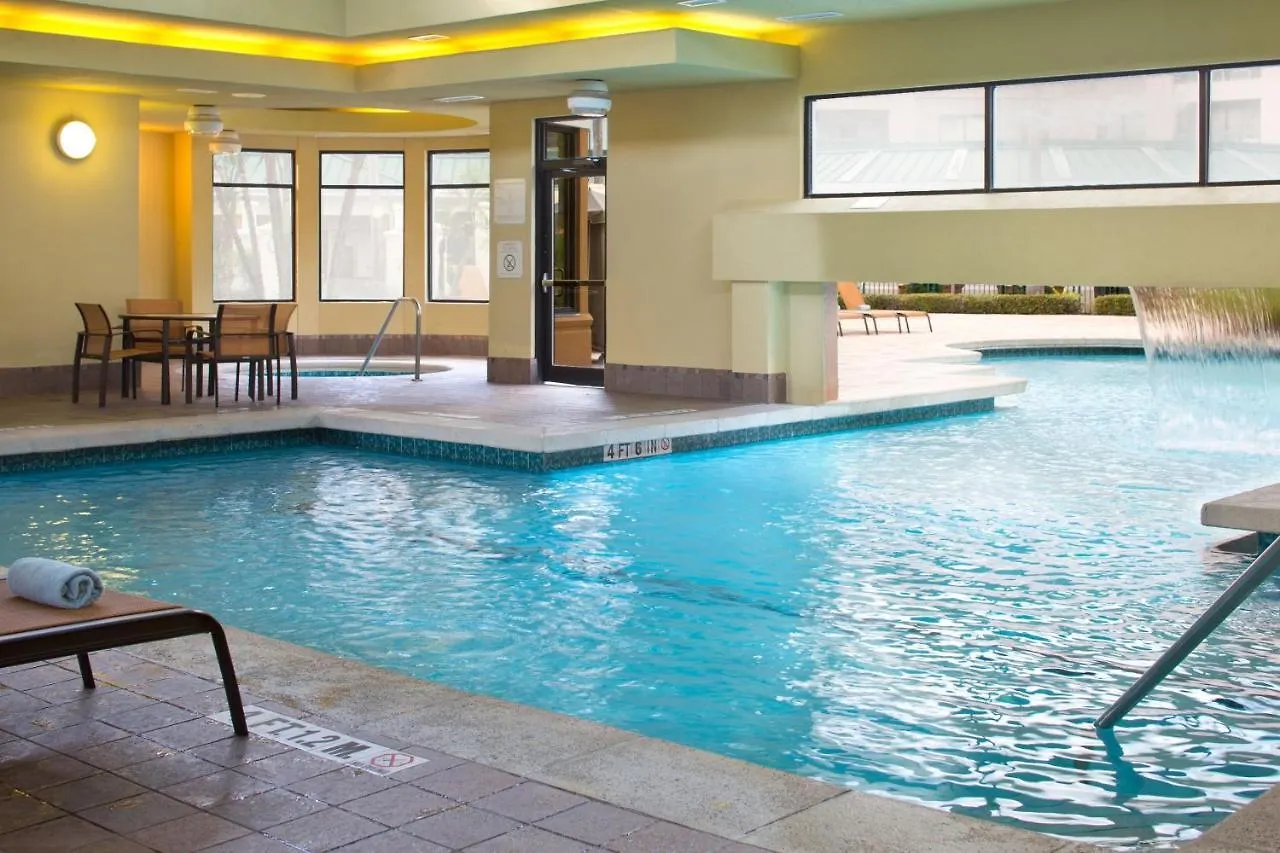 Courtyard By Marriott Orlando In The Marriott Village Hotel 3*