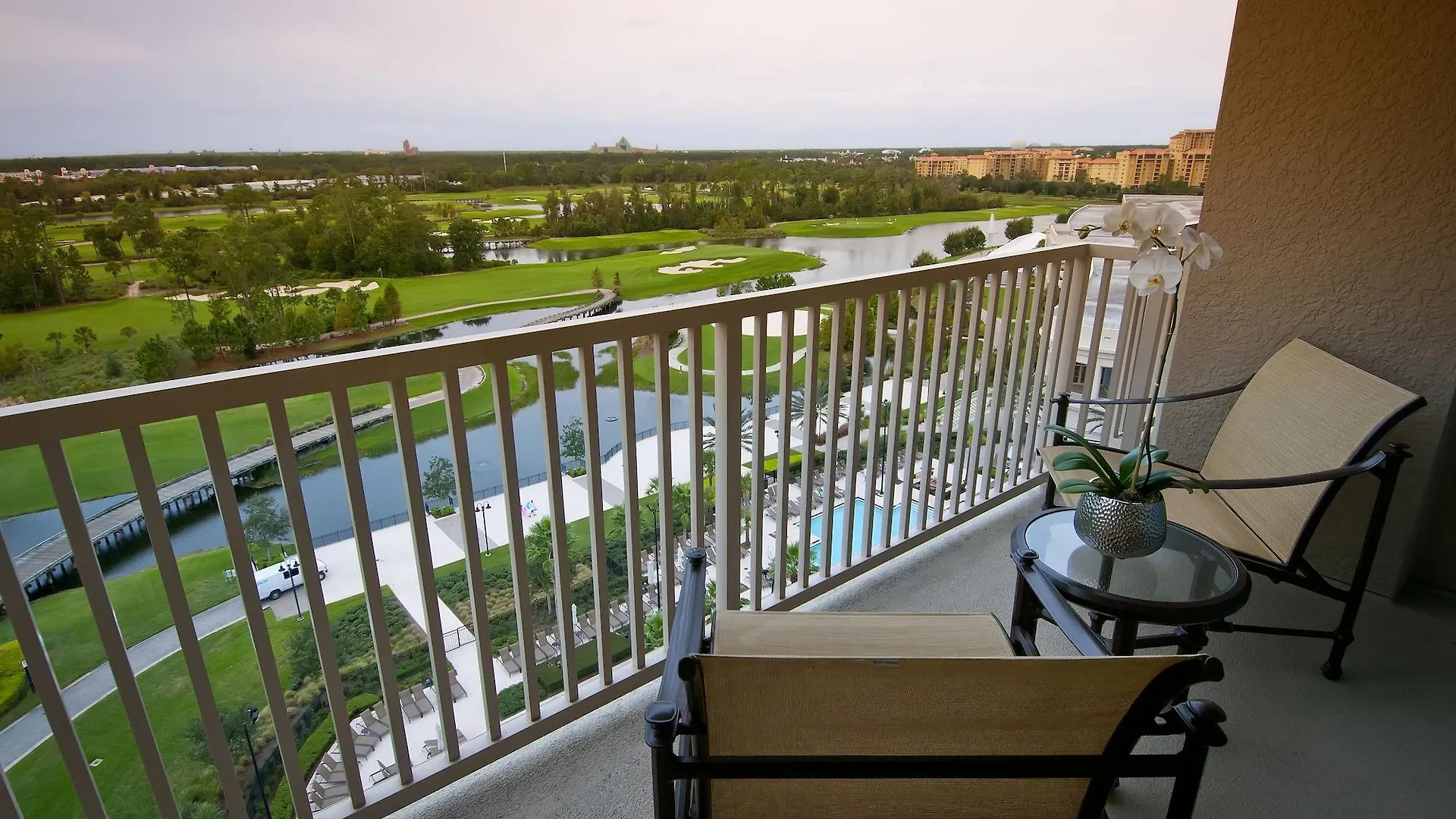 Waldorf Astoria Orlando - An Official Walt World Lake Buena Vista