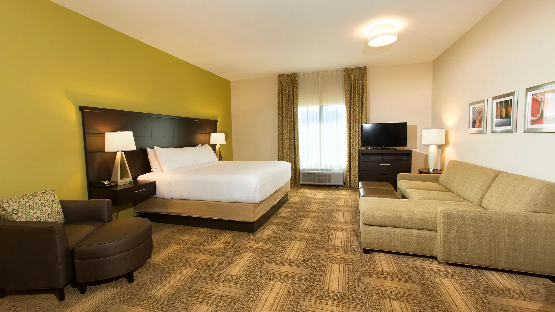 Staybridge Orlando At Seaworld By Ihg - Free Parking & Shuttle To Seaworld Parks Ξενοδοχείο Williamsburg