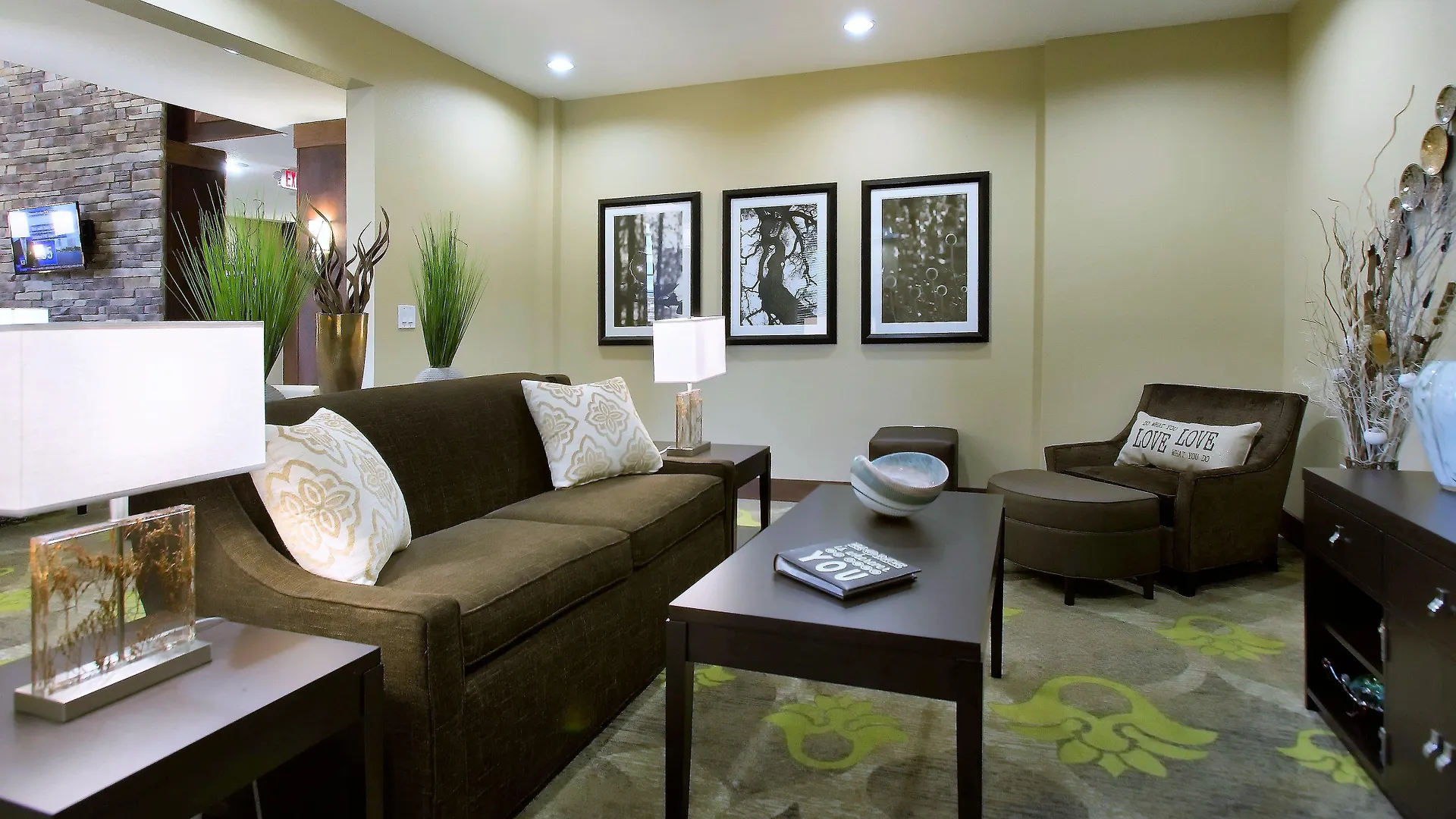 Staybridge Orlando At Seaworld By Ihg - Free Parking & Shuttle To Seaworld Parks Ξενοδοχείο Williamsburg