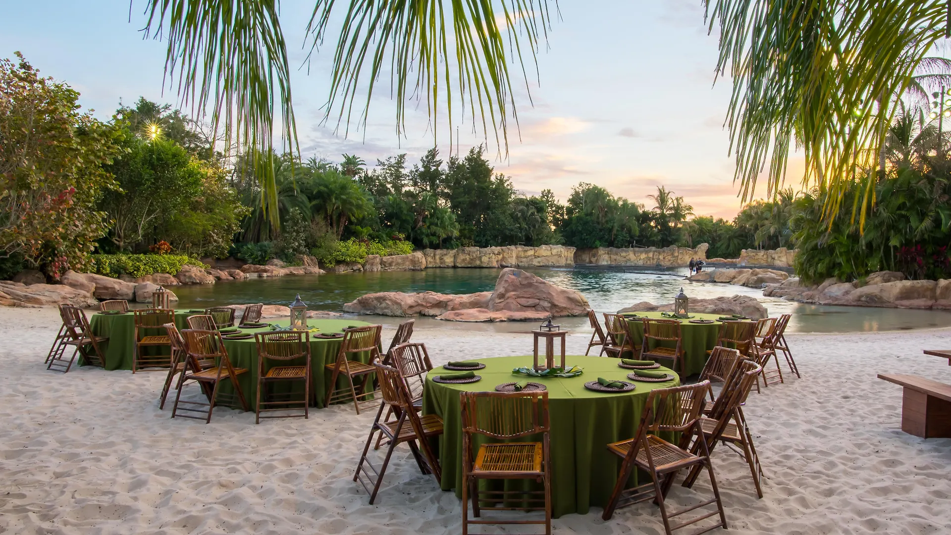 Staybridge Orlando At Seaworld By Ihg - Free Parking & Shuttle To Seaworld Parks Williamsburg