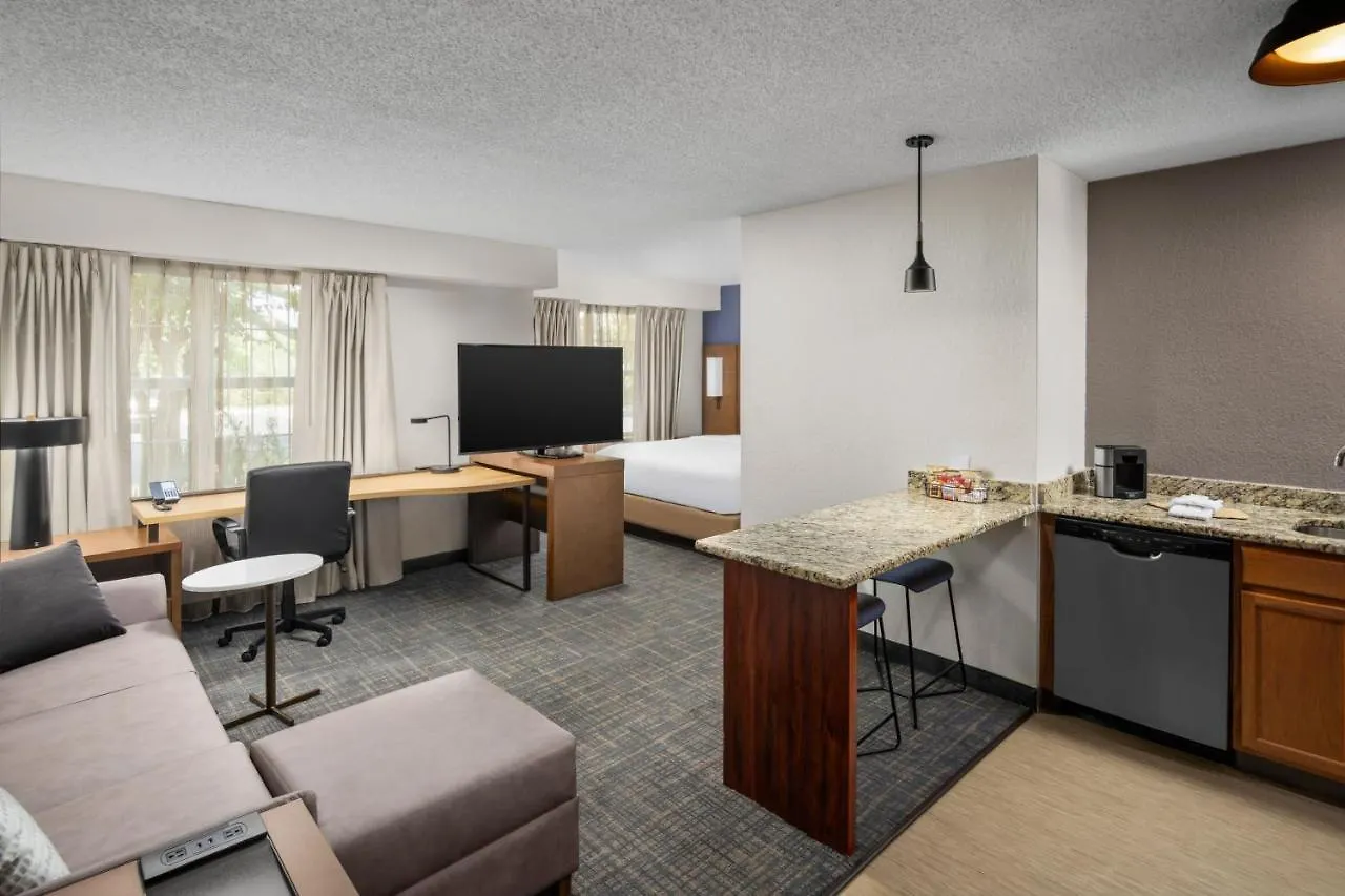 By Marriott Orlando East/ucf Area 3*