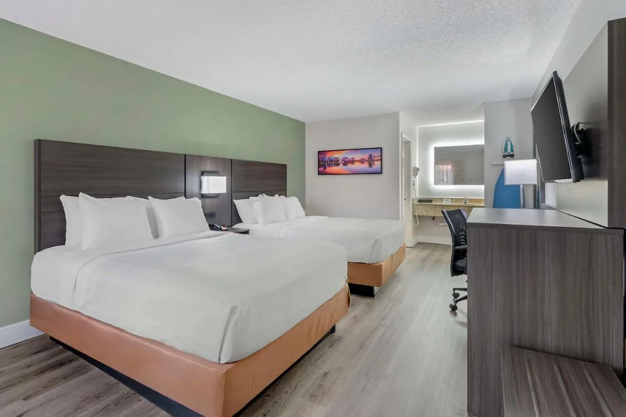 Quality & Orlando East - Ucf Area Hotel 2*