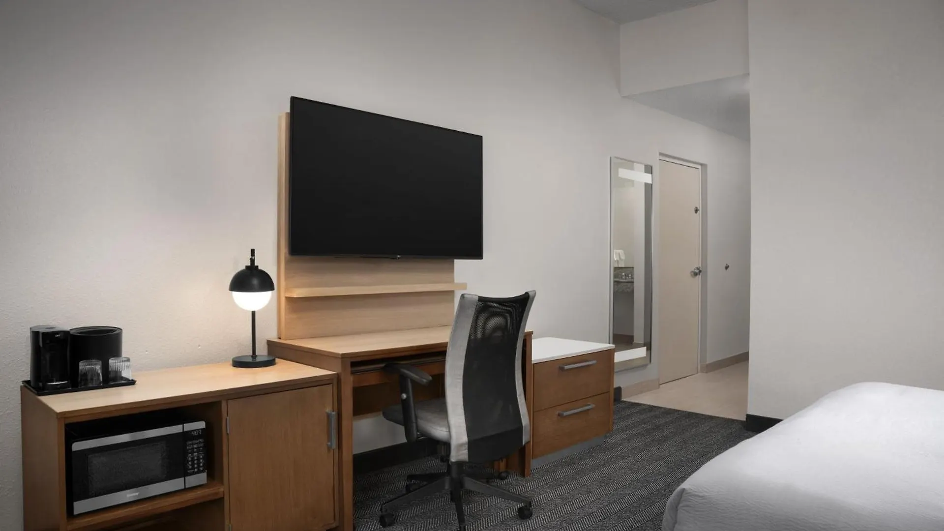 Courtyard By Marriott Orlando East/ucf Area Hotel 3*