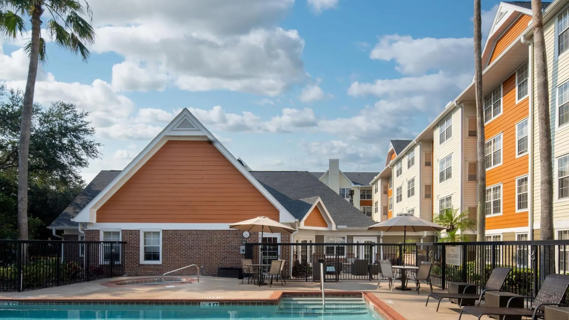 Hotel By Marriott Orlando East/ucf Area