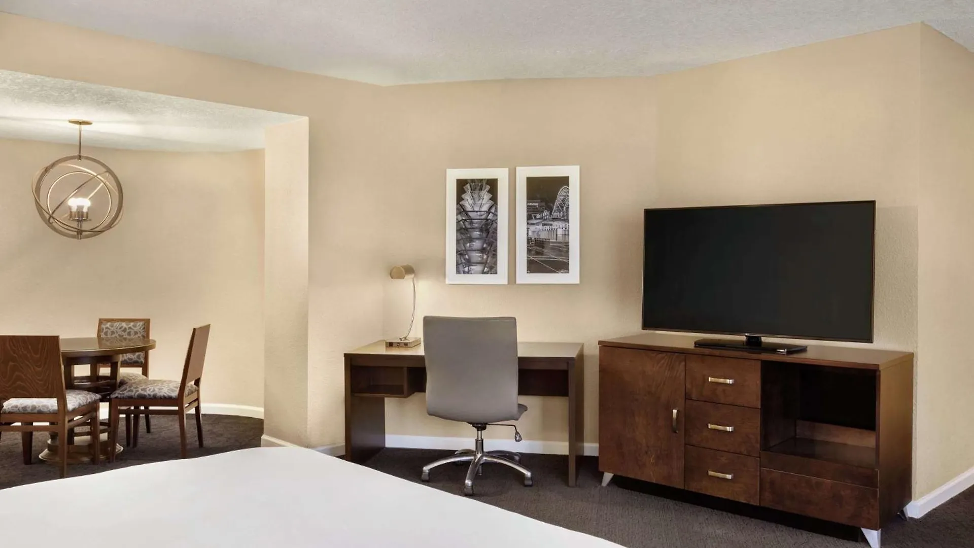 Hotel Doubletree By Hilton Downtown