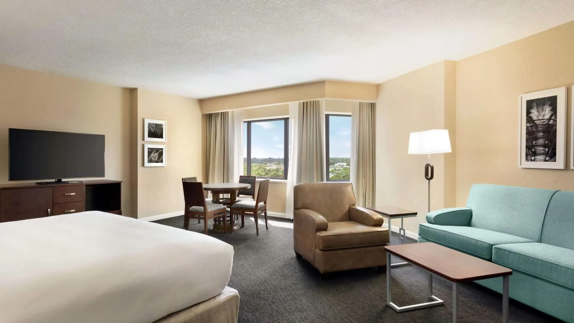 Hotel Doubletree By Hilton Downtown