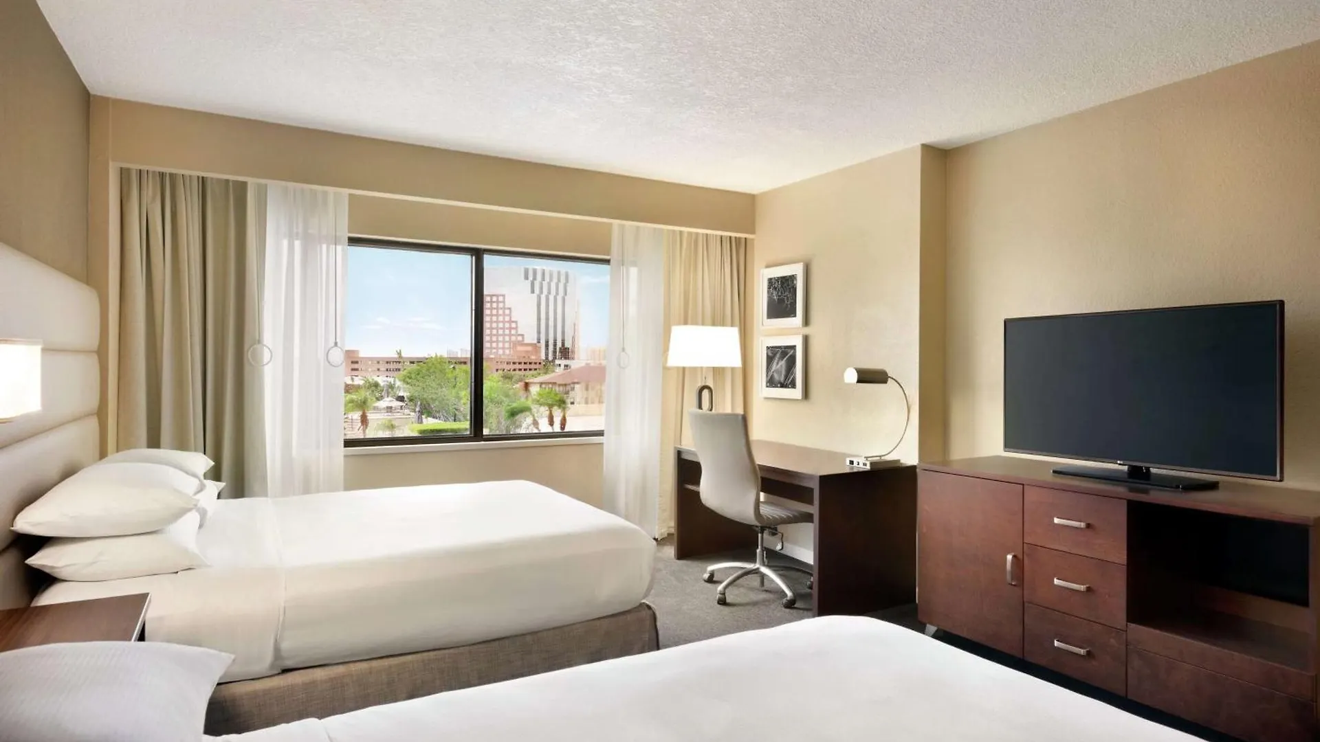 Doubletree By Hilton Downtown Hotel Orlando