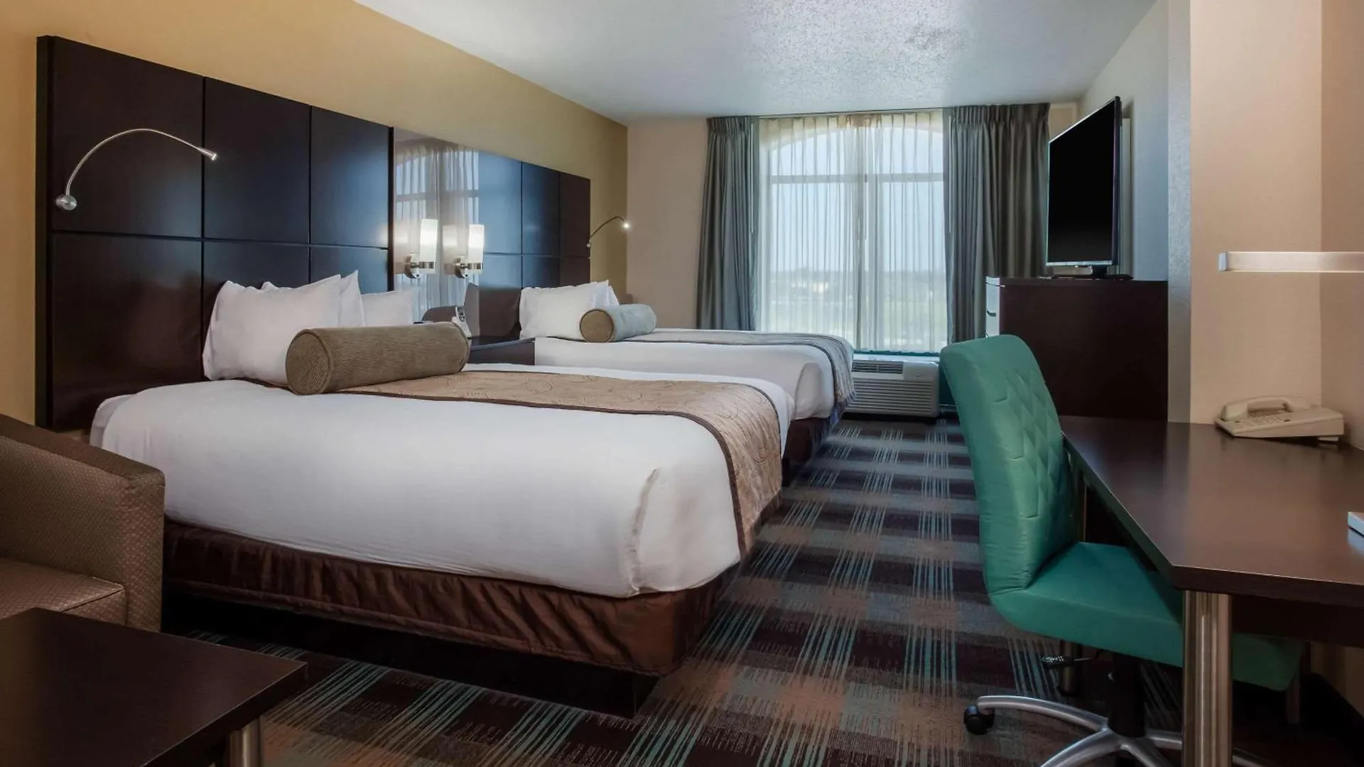 Hotell Wingate By Wyndham - International Airport- Free Hot Breakfast 3*