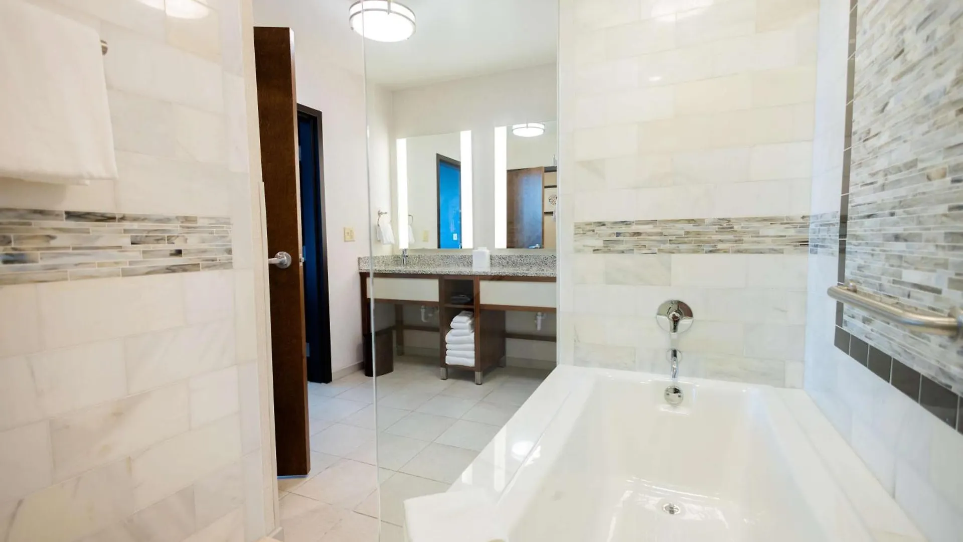 Drury Plaza Orlando - Springs Area Hotel Lake Buena Vista