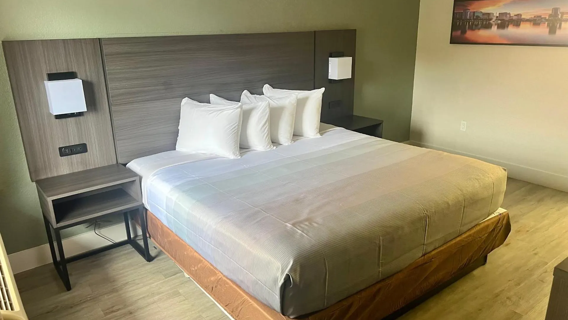 Quality & Orlando East - Ucf Area Hotel