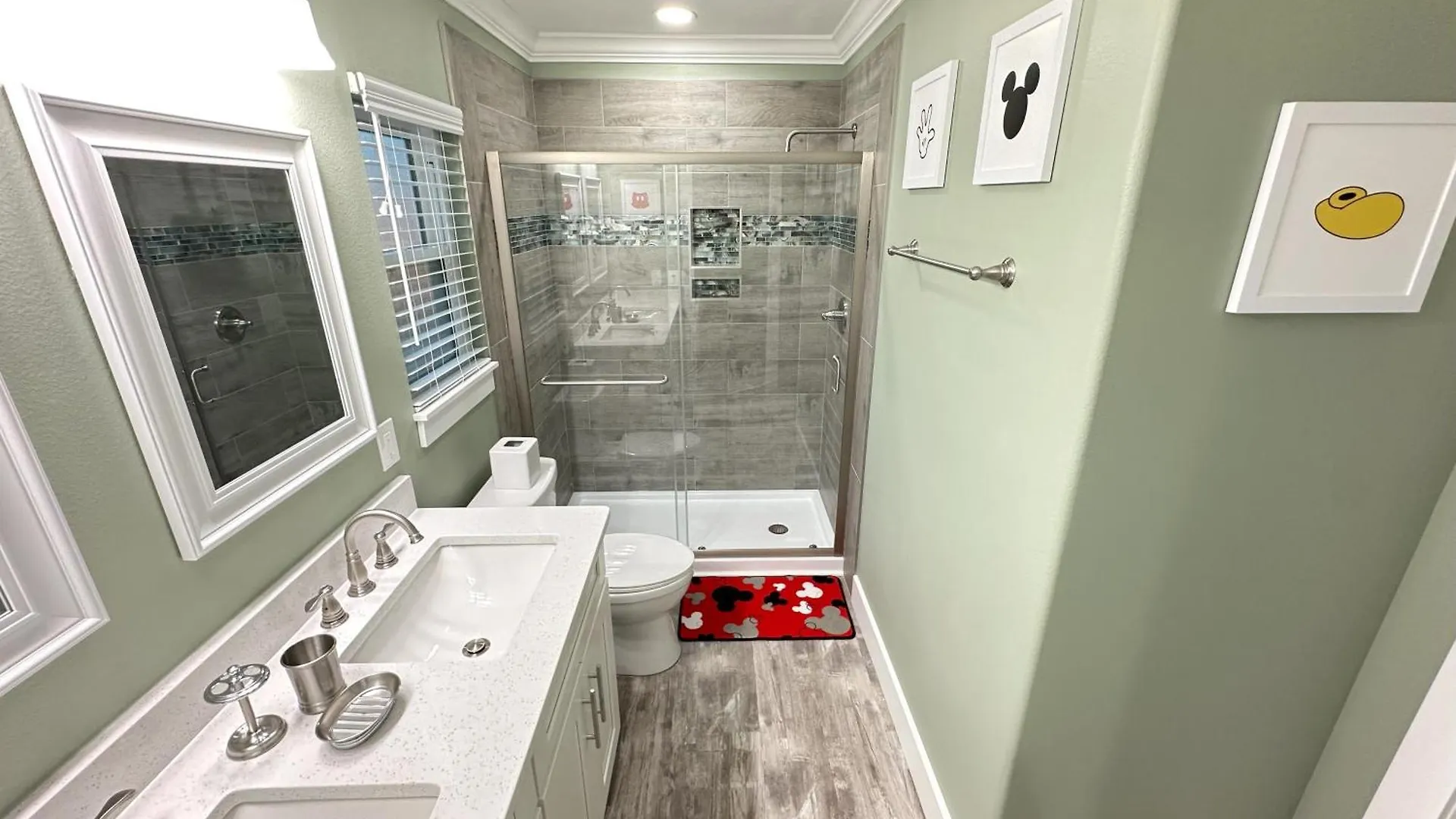 Mickeys Palm - Brand New! 6br Modern With Private Pool Hot Tub Bbq Theater - 2 Miles To Orlando