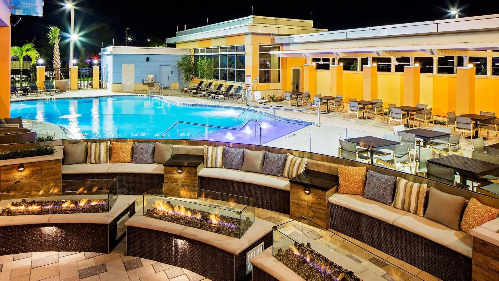Hyatt House Across From Universal 3* Orlando