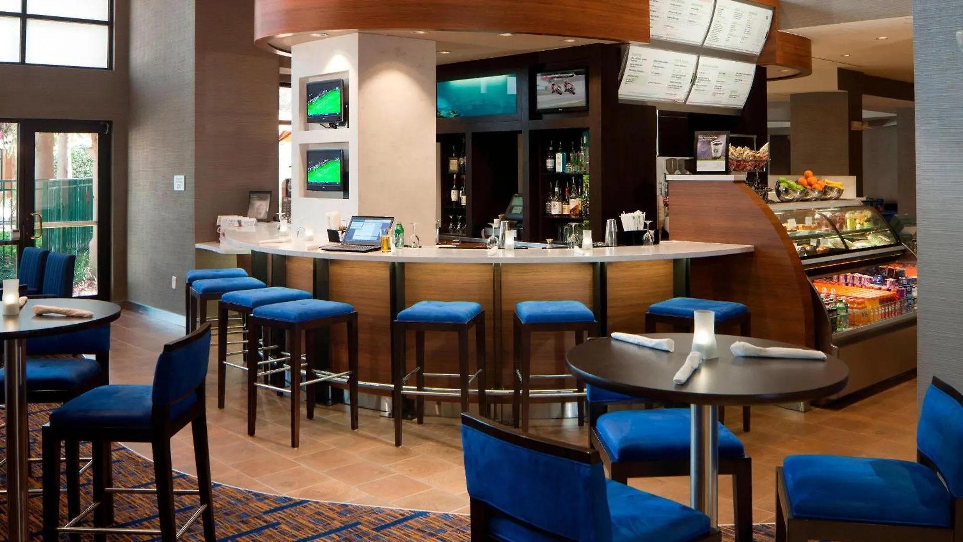 Hotel Courtyard By Marriott Orlando In The Marriott Village Lake Buena Vista