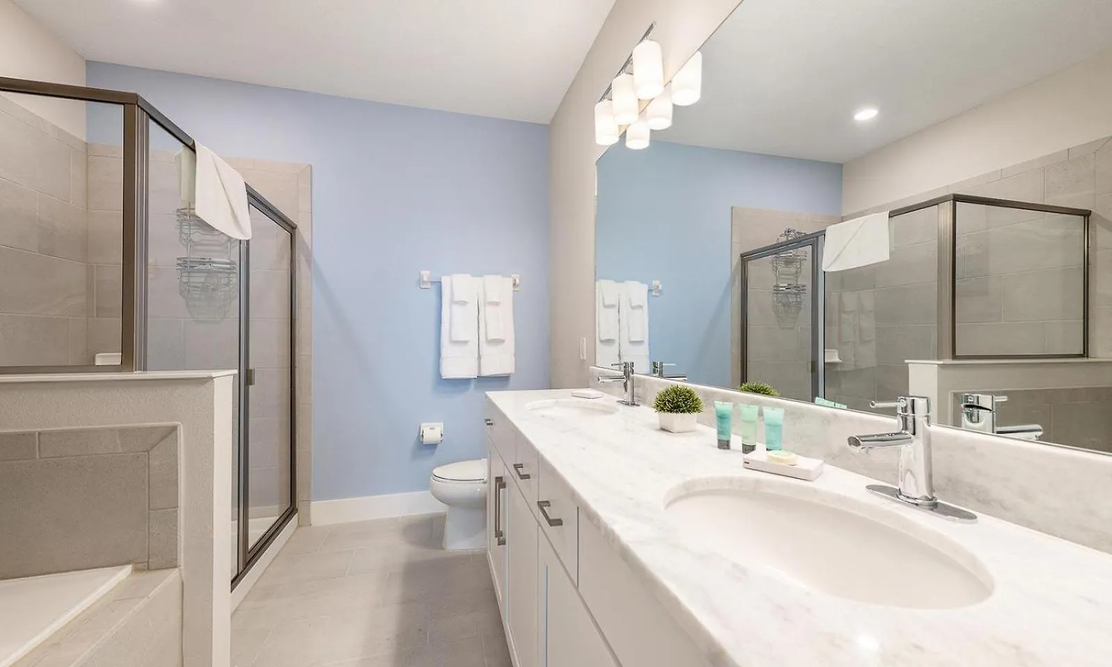 Energetic Bright 9 Bdrm With Theater At Encore *