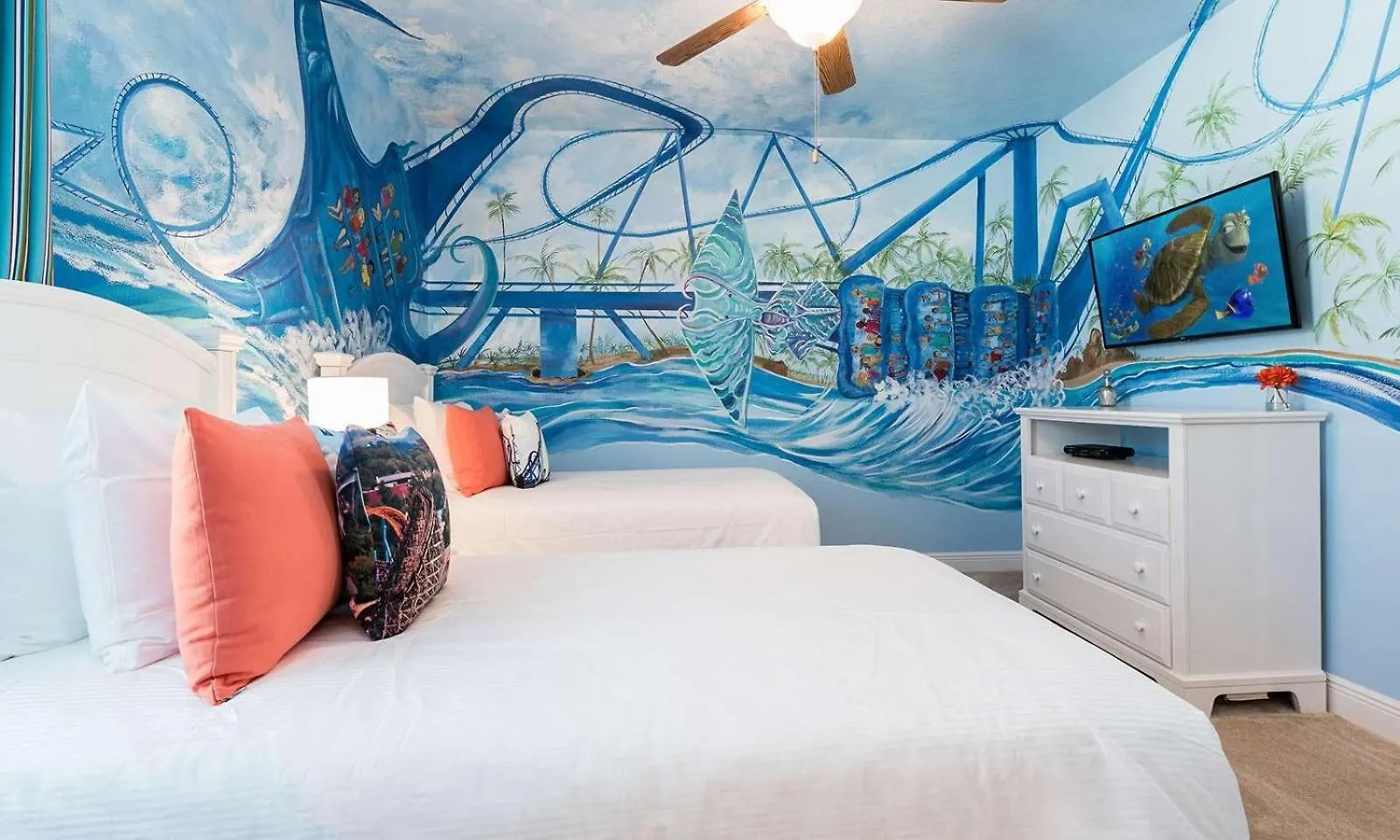 Airy 8 Bdrm Retreat With Water Park Views In Encore Holiday home Orlando