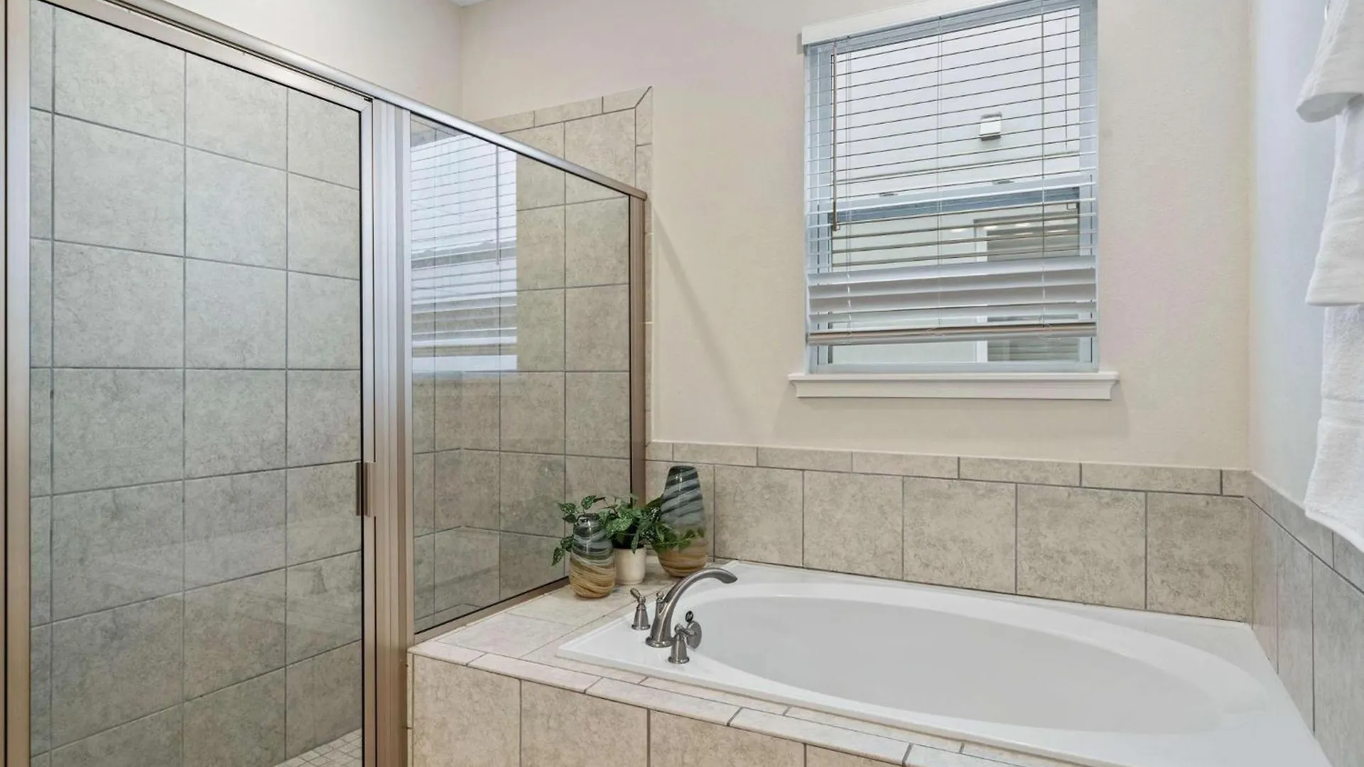 Astonishing 7 Bdrm W Theater At Encore *