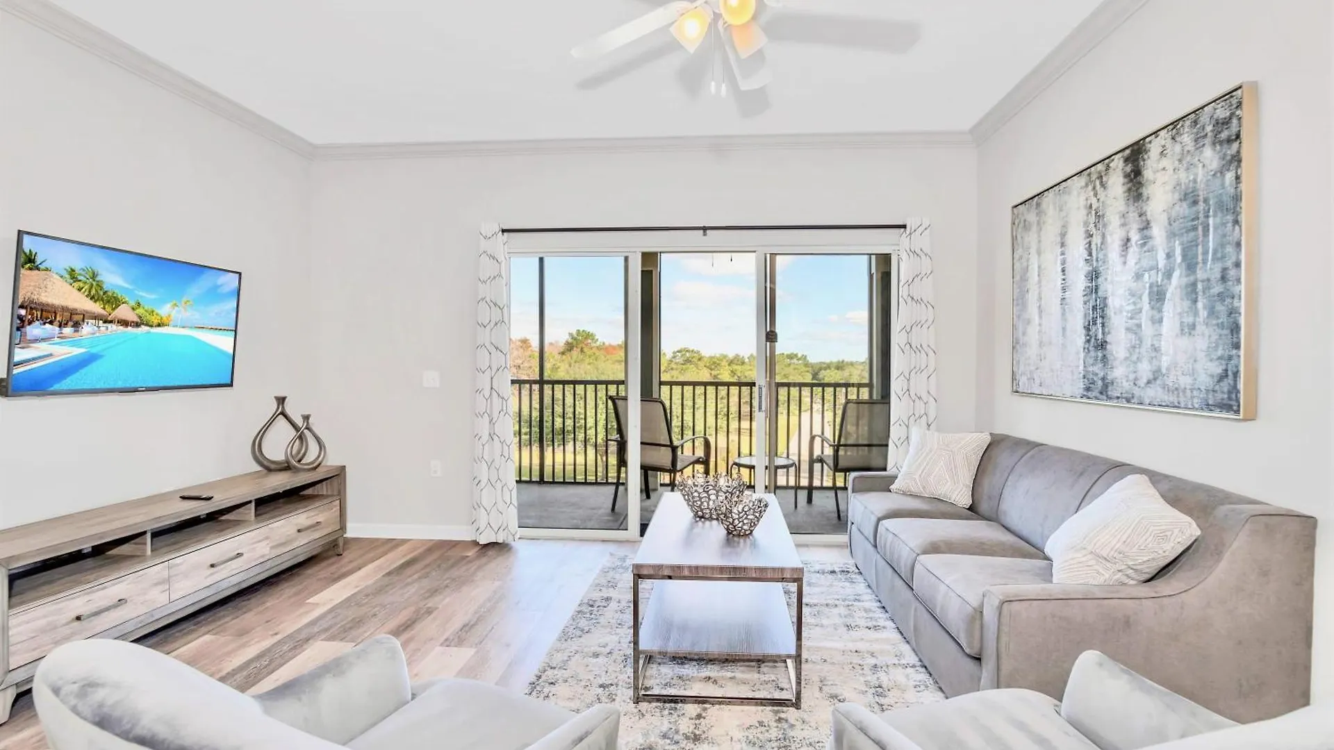 Upscale 3br Near - Pool And Hot Tub! Holiday home *